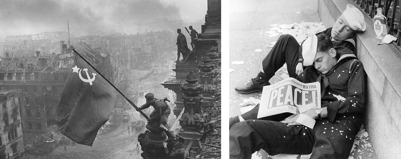 Ende des Zweiten Weltkrieges 1945: Matrosen in den USA und Rotarmisten in Berlin Zwei Fotos: links: zwei schlafende Männer in Matrosenanzügen auf der Straße mit einer Zeitung mit der Schlagzeile Peace; rechts: Ein Mann hisst eine Fahne mit Hammer und Sichel auf einem Gebäude