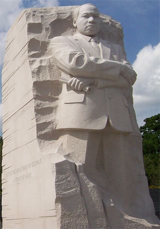 Martin Luther King, Jr., National Memorial, Washington, D.C., 2011. Sculptor: Lei Yixin. Photo: Christine Knauer CC BY 3.0 DE