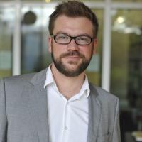 Porträt Dr. Lasse Heerten