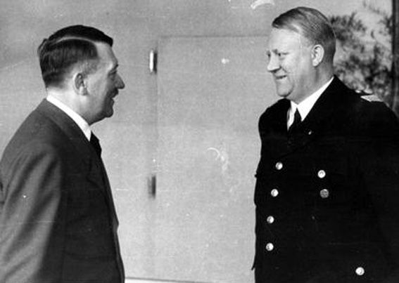 Vidkun Quisling im Gespräch mit Adolf Hitler, Salzburg, 19. April 1943. Fotograf: unbekannt, Quelle: [https://audiovis.nac.gov.pl/obraz/28971/3241fb9b4382efc01c4716b441334c7a/ Narodowe Archiwum Cyfrowe (NAC)] [20.07.2020], Signatur: 2-12409, Lizenz: Creative Commons